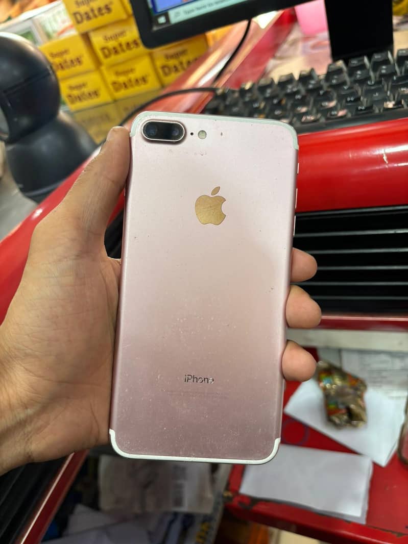 Apple iPhone 7 plus 2
