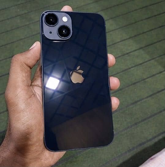 Apple iPhone 14 5