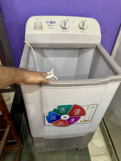 Super Asia washing machine in excellent condition