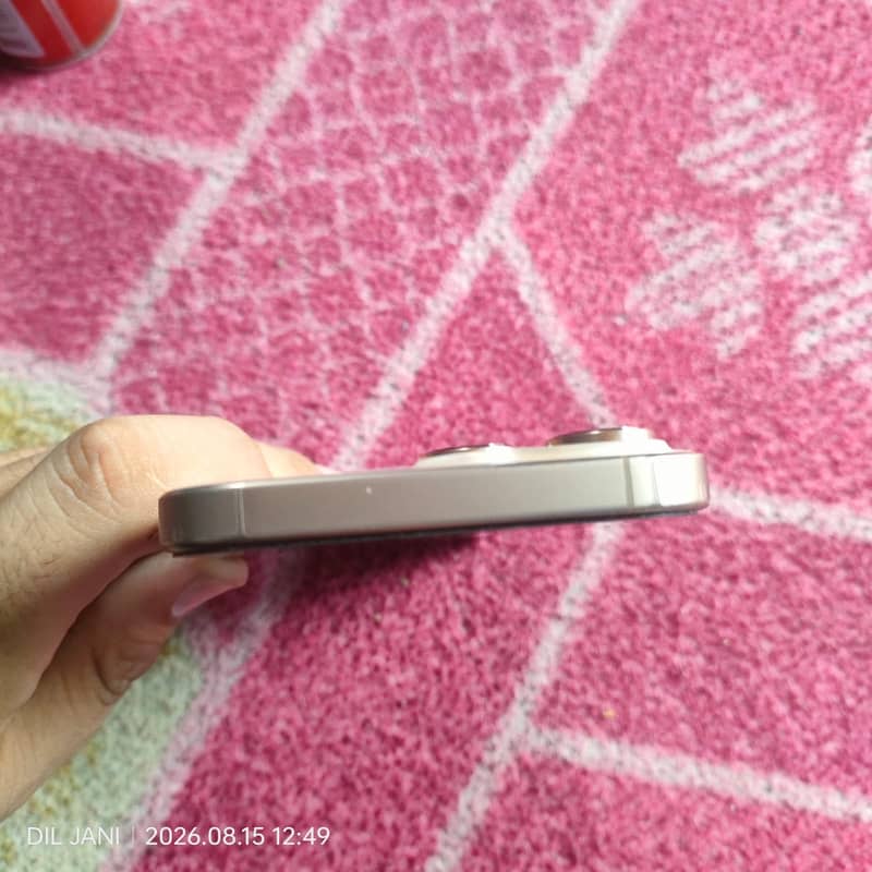 Apple iPhone 16 Pro Max 3