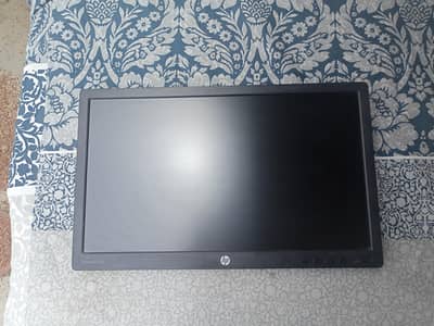 HP 24-Inch LED Monitor – Working Display / Screen Lines (Monitor Only)