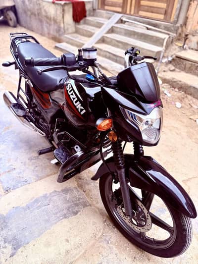Suzuki GR 150 - Black | Excellent Condition | 2025