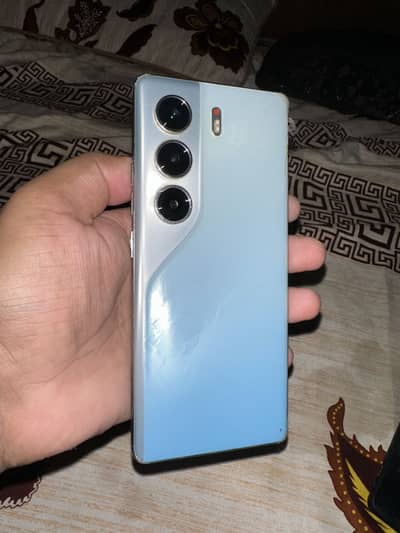 Tecno CAMON 40 Pro 8+5/256 GB