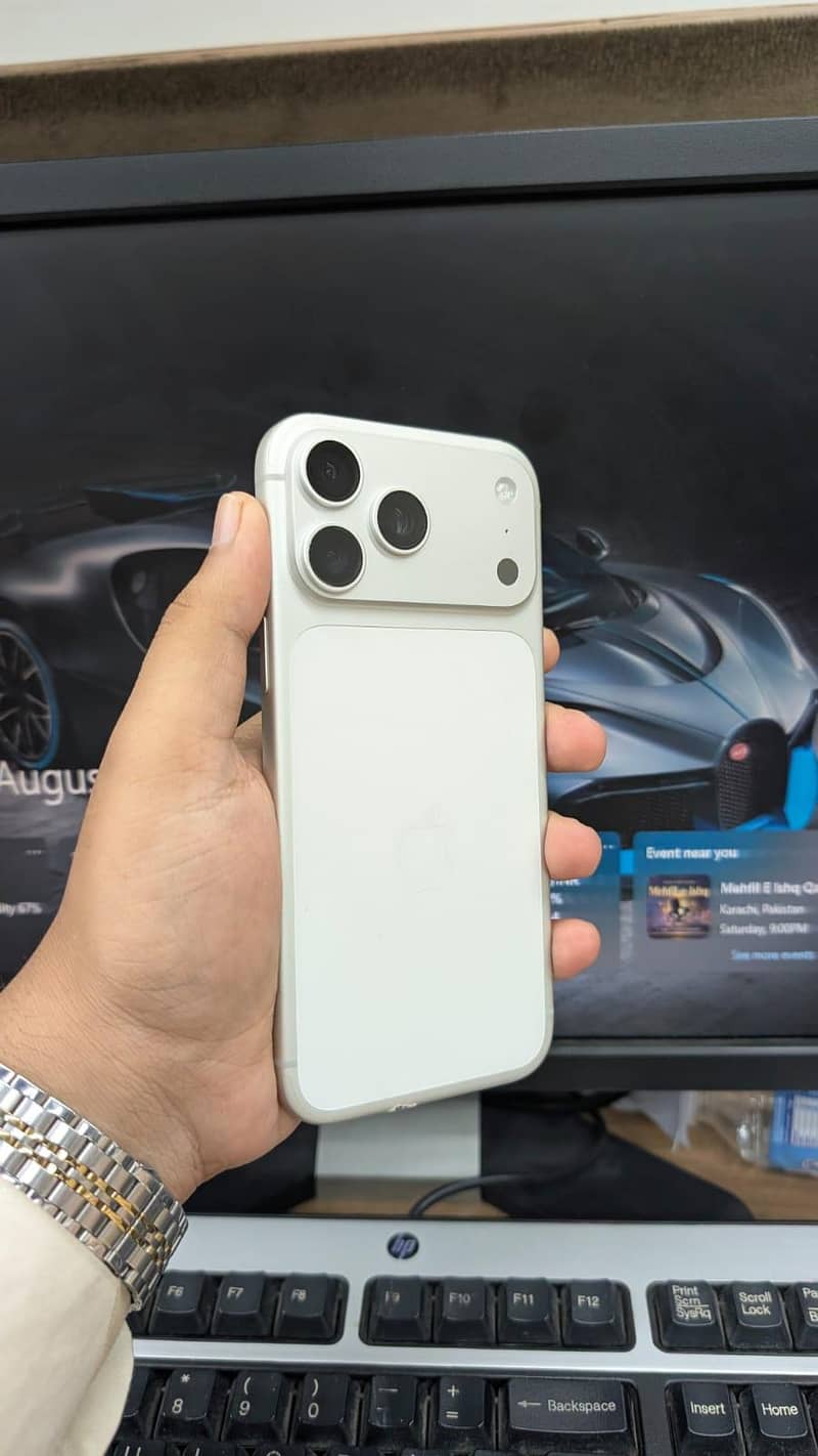 Apple iPhone 17 Pro Max 0
