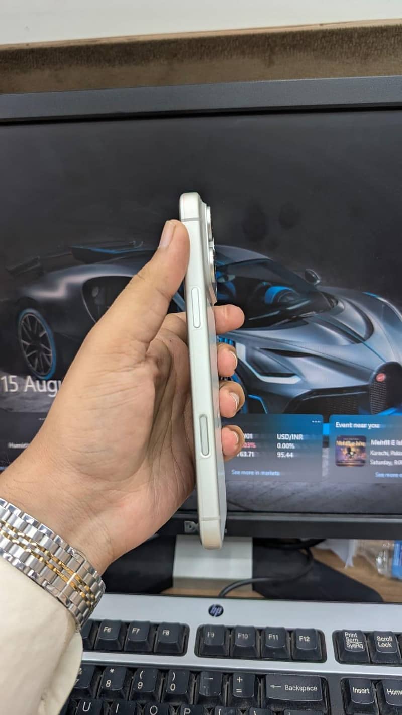 Apple iPhone 17 Pro Max 3