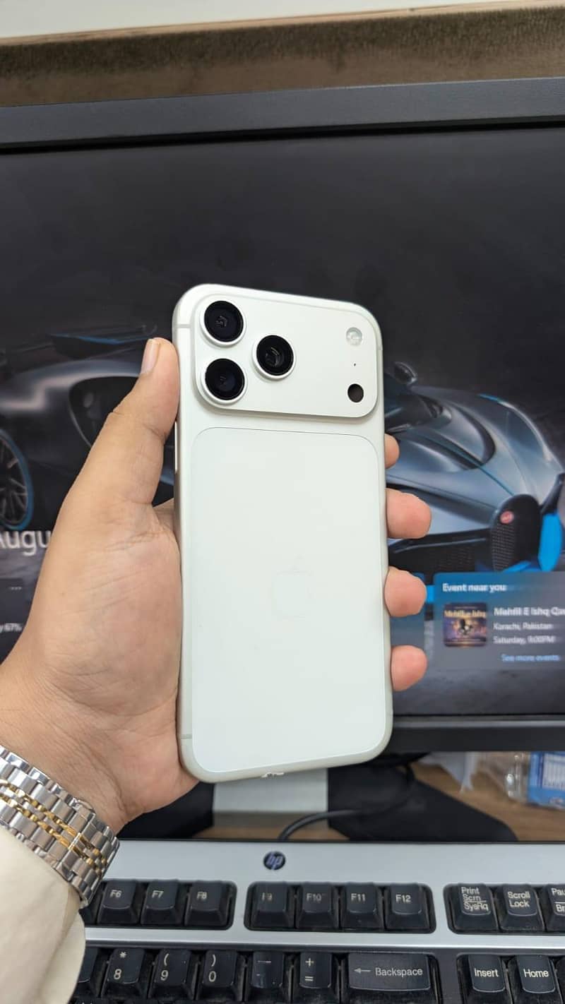 Apple iPhone 17 Pro Max 5