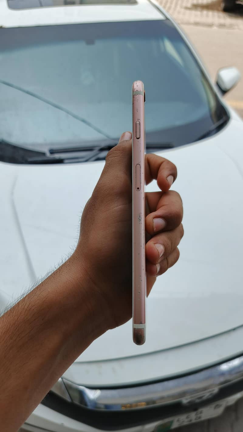 Apple iPhone 6S Plus 4