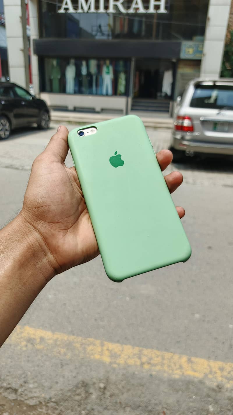 Apple iPhone 6S Plus 5