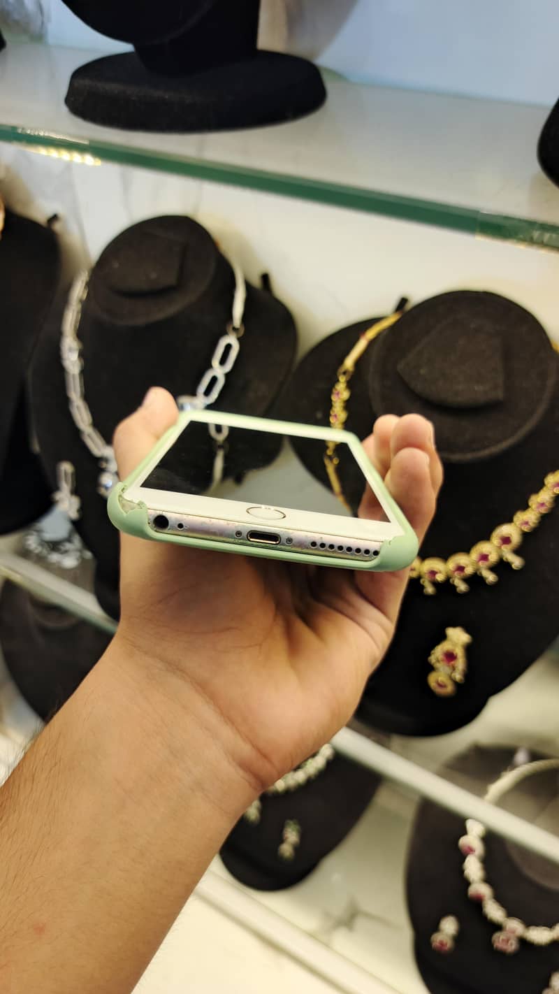 Apple iPhone 6S Plus 6