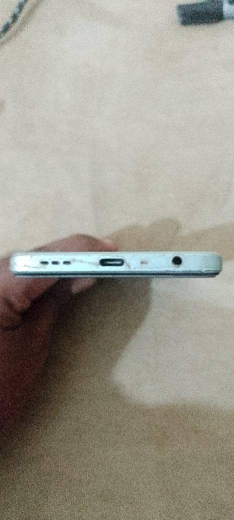 OPPO A76 4