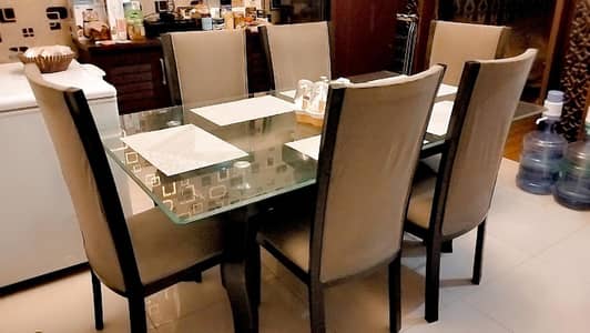 6 chairs with Dinning table