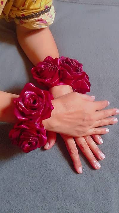 Ribbon Rose Gajray
