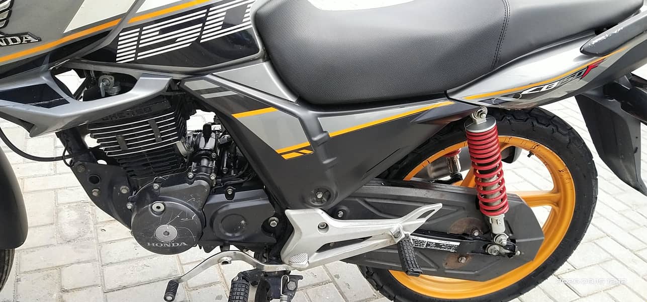 CB 150f 2