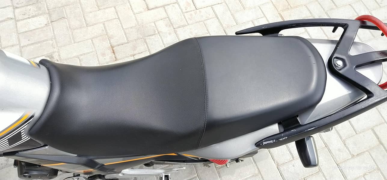 CB 150f 12
