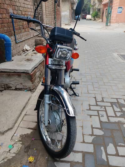 Honda CG 125 2024 - Lahore Registered - Total Genuine Condition