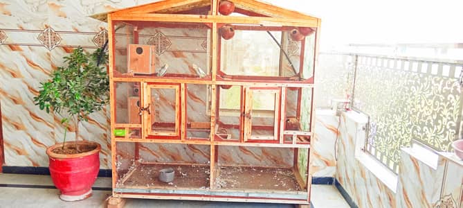 Large wooden bird cage for breeding /Cocktails and Love birds