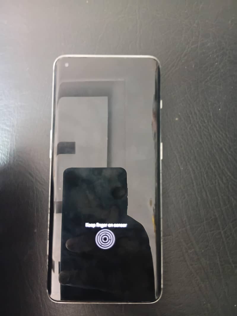 One Plus 10 Pro 4