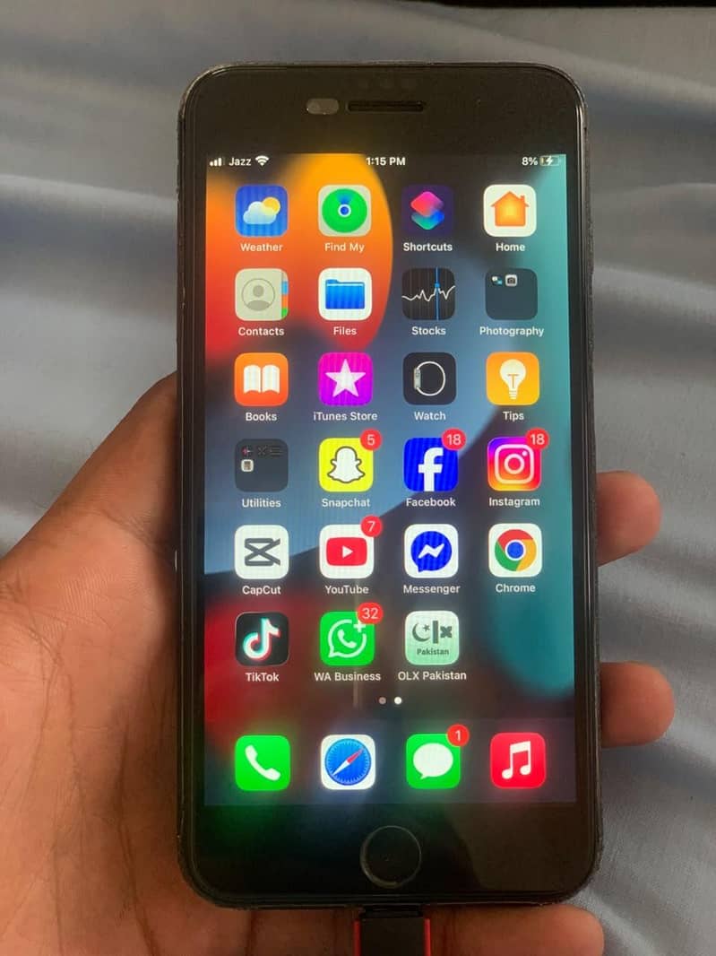 Apple iPhone 7 Plus 1