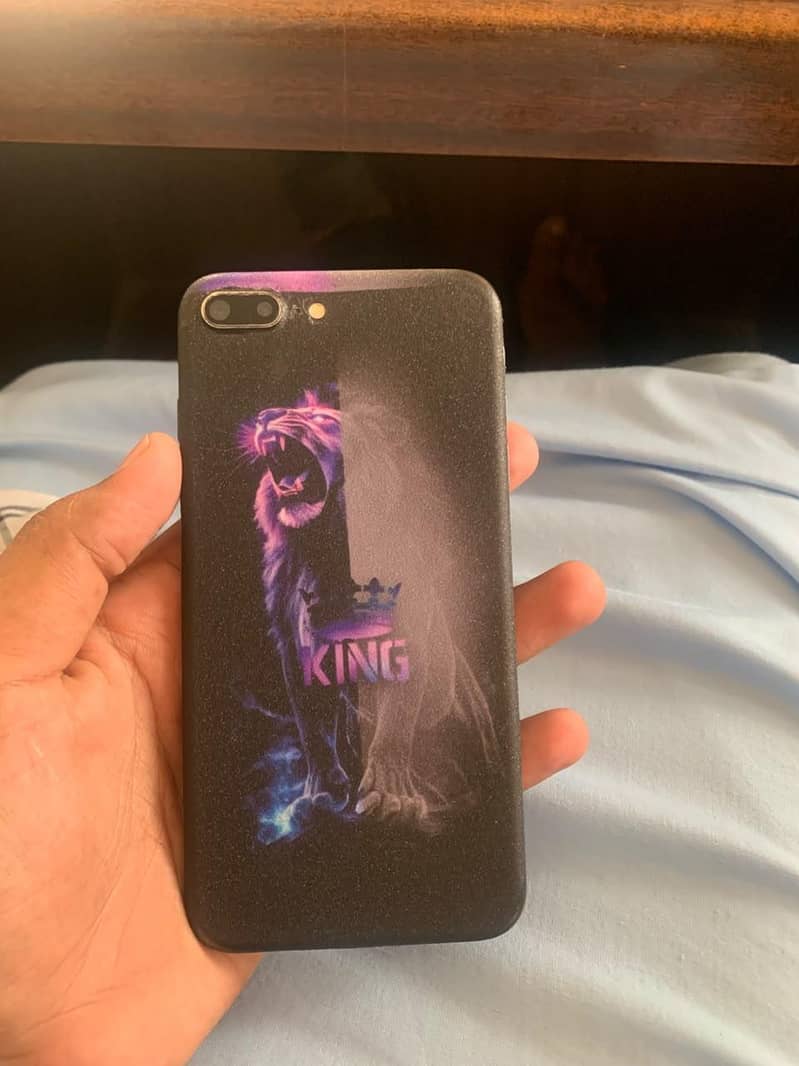 Apple iPhone 7 Plus 3