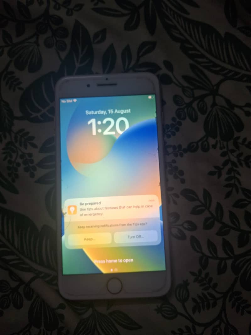 Apple iPhone 8 Plus 0