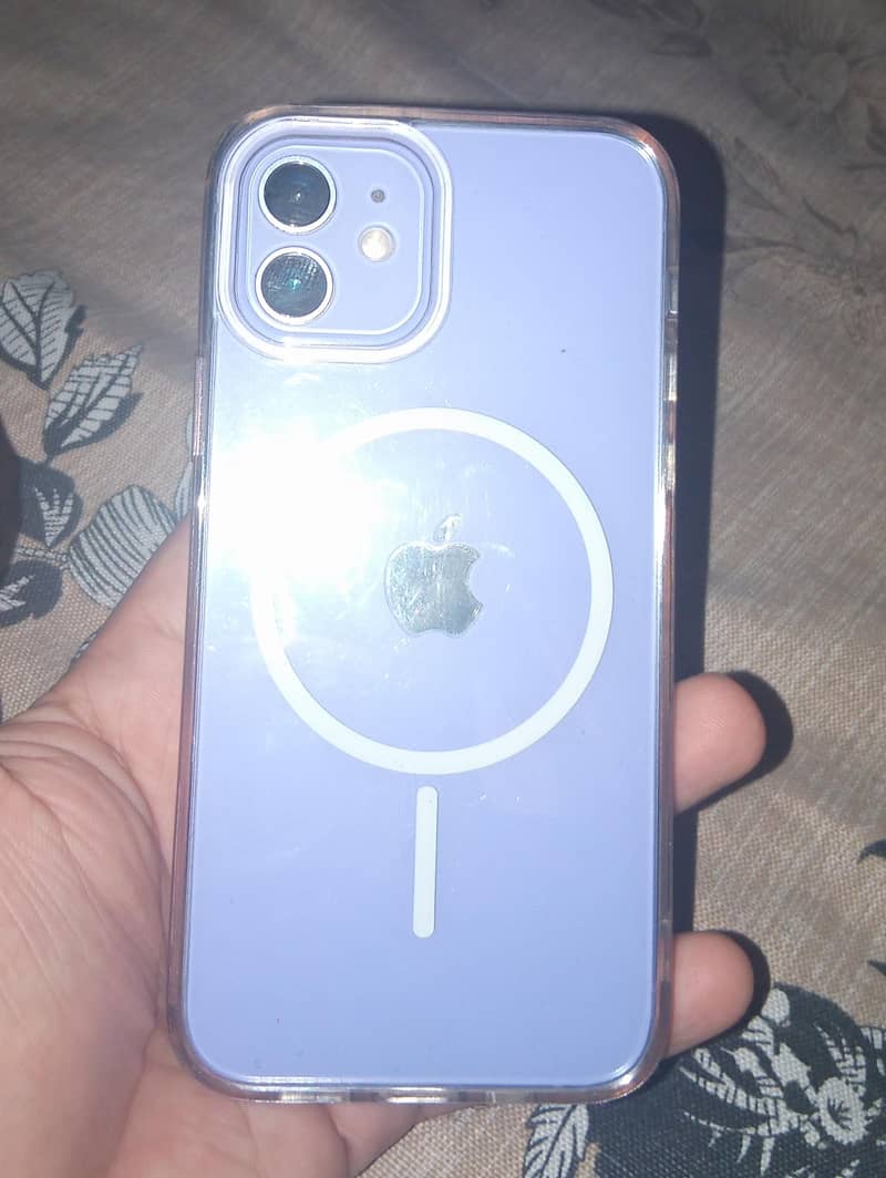 Apple iPhone 12 1