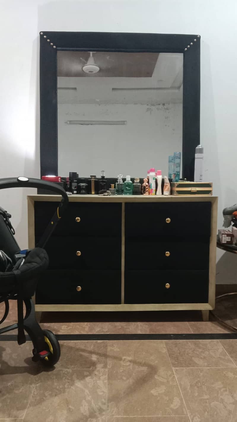 King Side Bed | Bed Set | Dressing Table | Master Bed 2