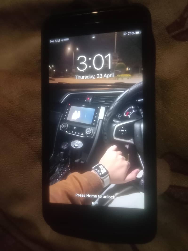 Apple iPhone 7 Plus 2