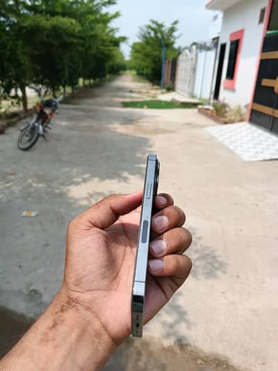 Apple iPhone 13 Pro