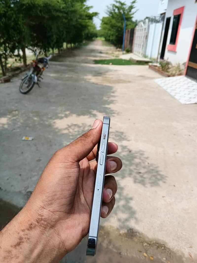 Apple iPhone 13 Pro 6