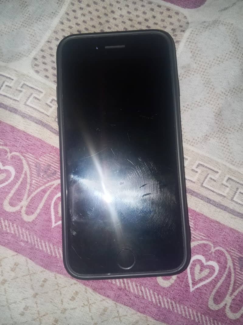 Apple iPhone 7 4