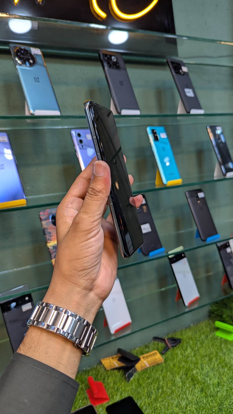 One Plus 11 6