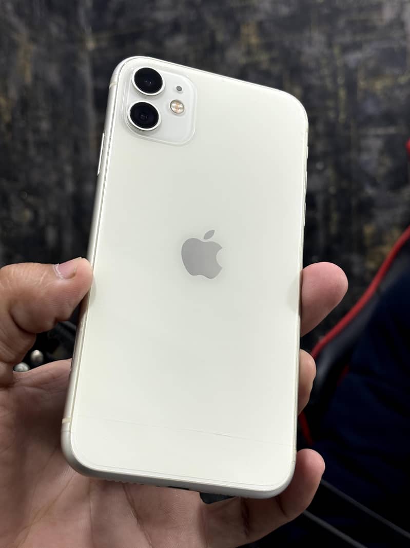 Apple iPhone 11 0