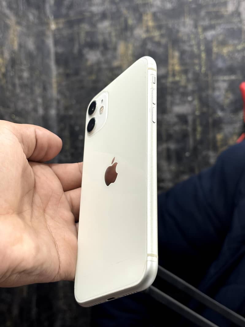 Apple iPhone 11 2