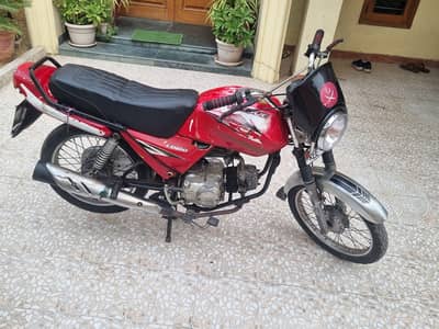 Heavy Bike Sports Look Unique UD 100cc
