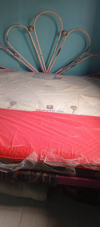 Bed Iron & Mattres