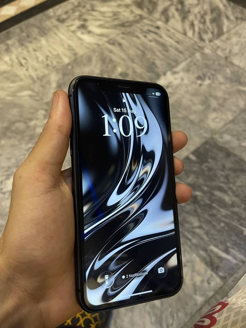 Apple iPhone 11 0
