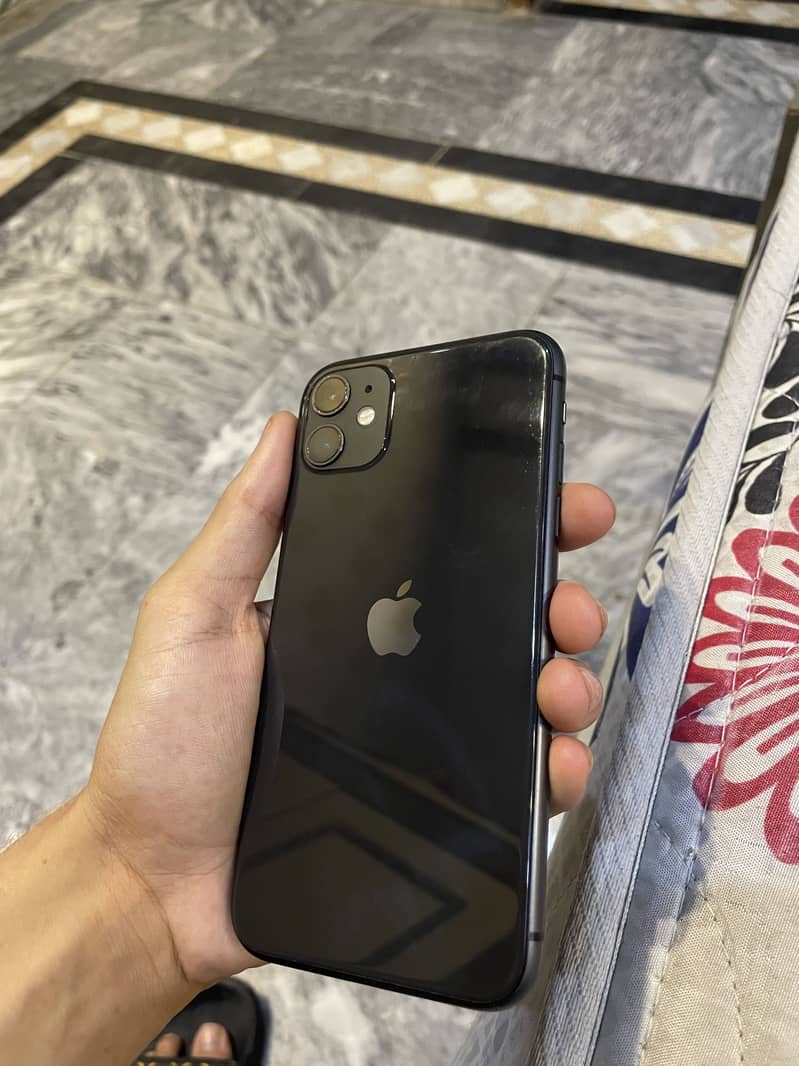 Apple iPhone 11 3