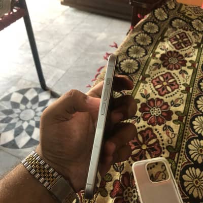 Apple iPhone 15 Pro
