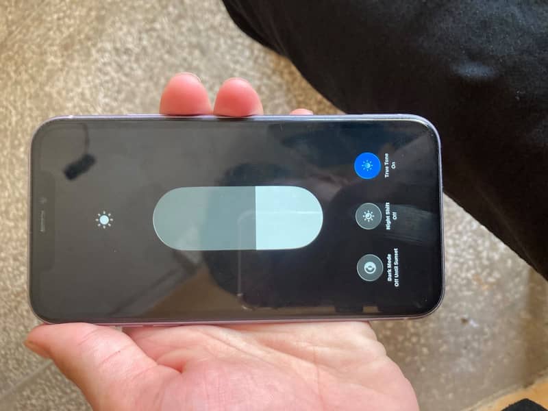 Apple iPhone 11 6