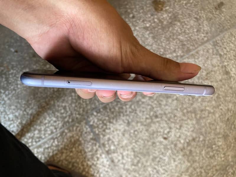 Apple iPhone 11 9