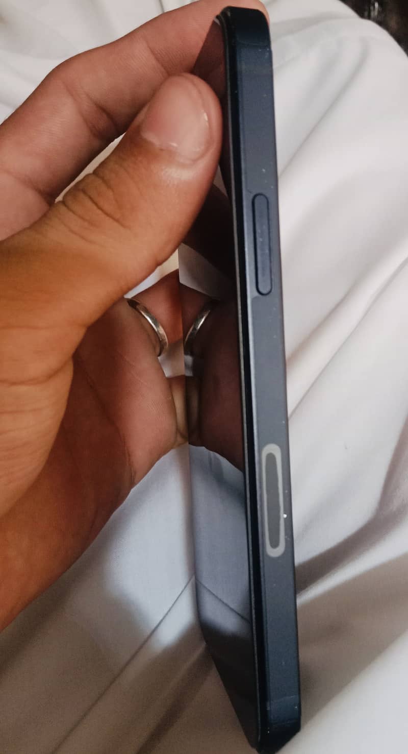 Apple iPhone 12 0