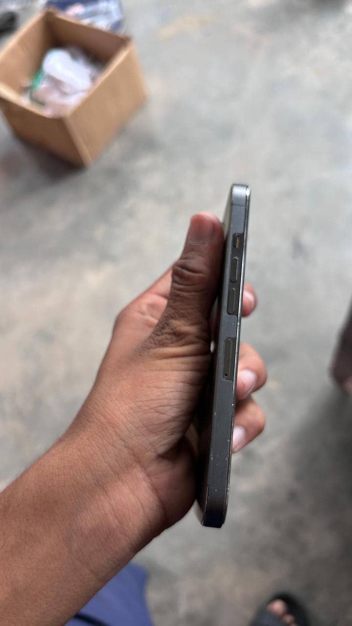 Apple iPhone 13 Pro 2