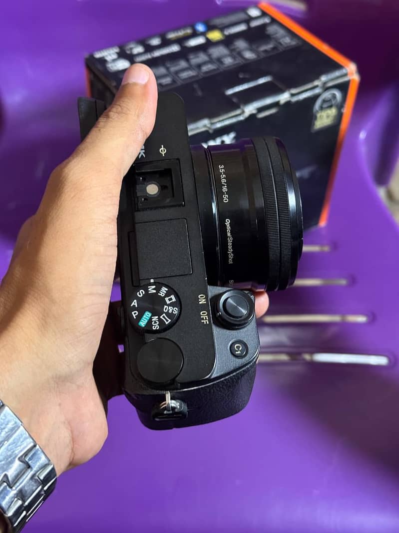 Sony A6400 camera 4