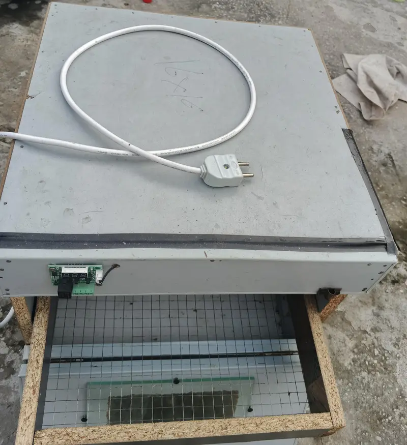 incubator for sale (50 eggs) — photo 4