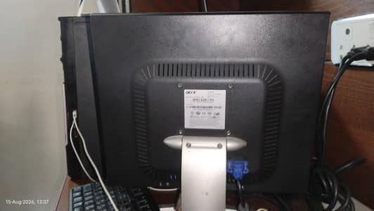 Acer LCD (Monitor) with speakers "15" inches