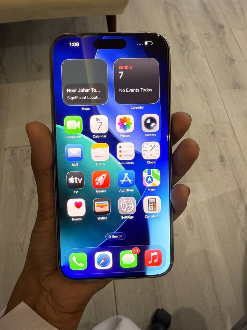 Apple iPhone 15 Pro Max 0