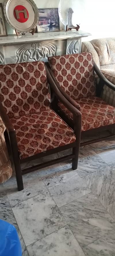 2 chairs wooden