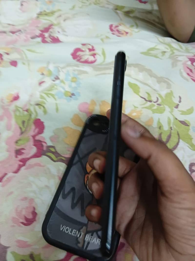 Apple iPhone SE 0