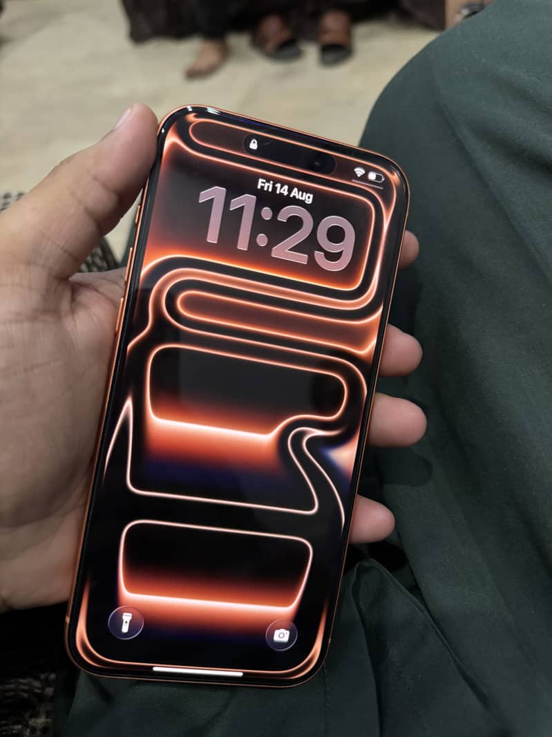 Apple iPhone 17 Pro Max 1