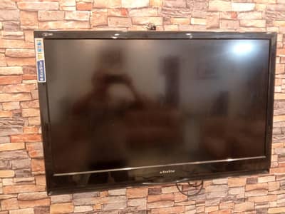original korean LCD. Excellent condition with box
